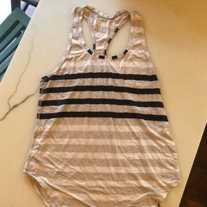 Lululemon Tank, size 6-8